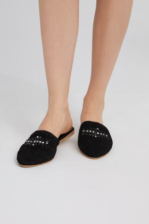 Siyah Taş Detaylı Kadın Örgü Terlik